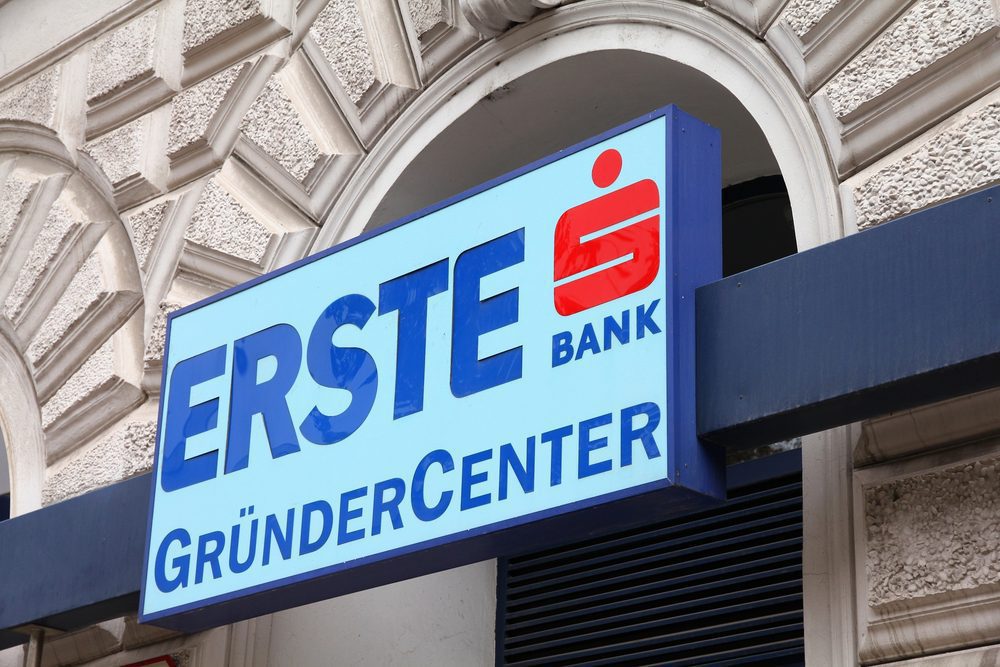 Erste Bank – Kemény 13 százalékot emelnek