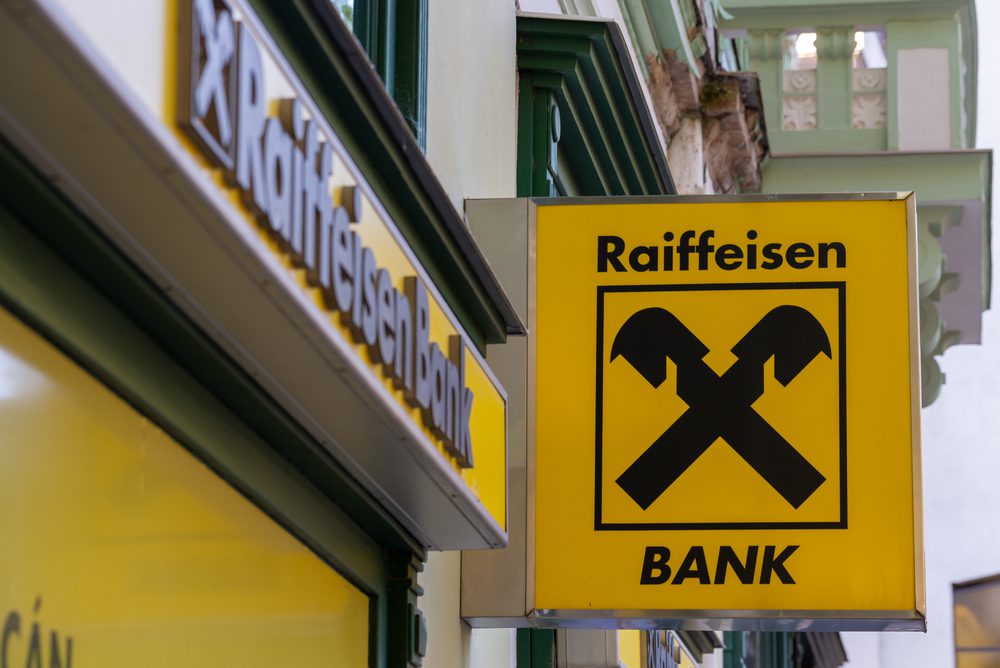 Komoly áremelést hajt végre a Raiffeisen Bank