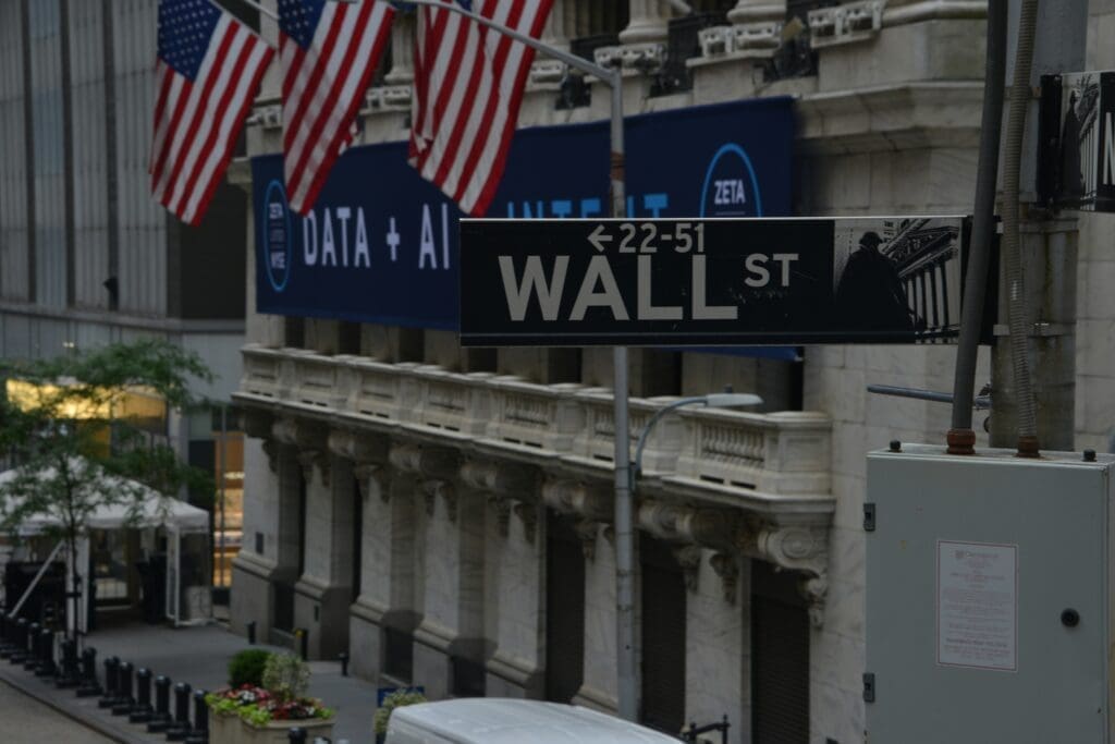 SpaceX Stock Volatility and Analyst Predictions