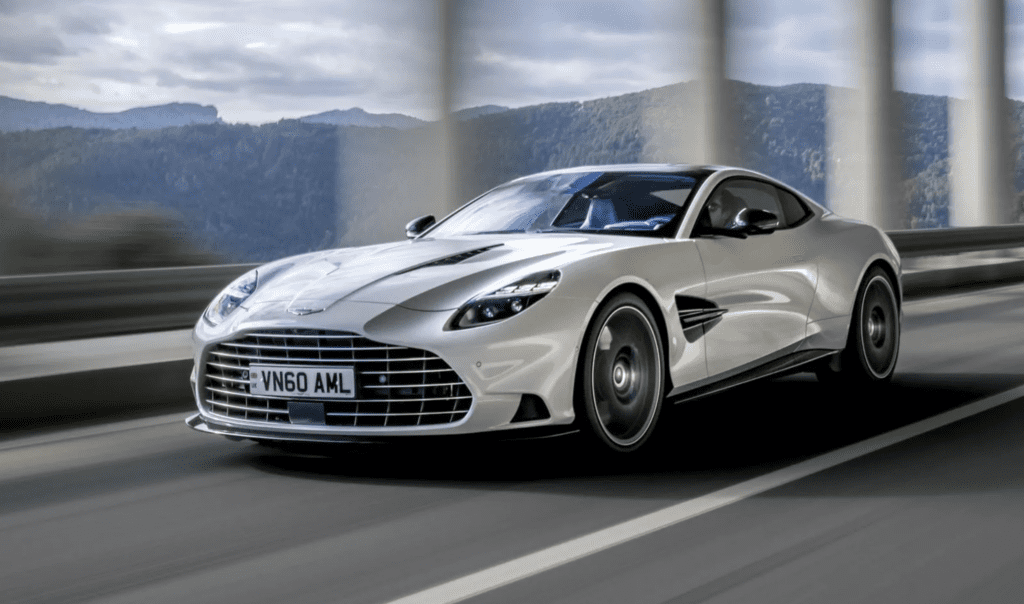 Bajban az Aston Martin – Hitelezőkkel tárgyal a James Bond-filmek ikonikus márkája