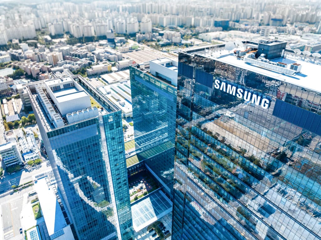 Nem törte meg a sztrájkveszély a Samsungot – Elképesztő profitugrást hozott az AI-kereslet