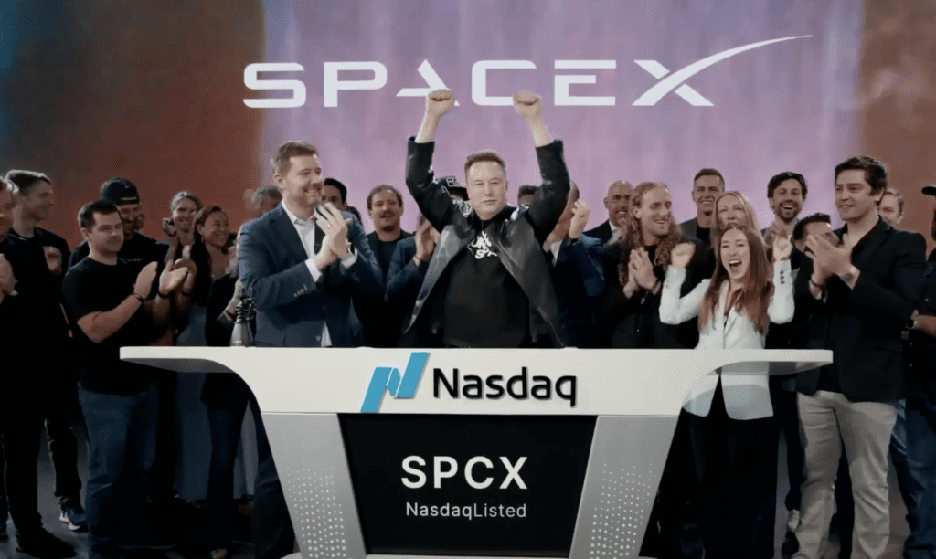 Tőzsdére lépett a SpaceX – Elon Musk cége berobbant a Nasdaq-ra
