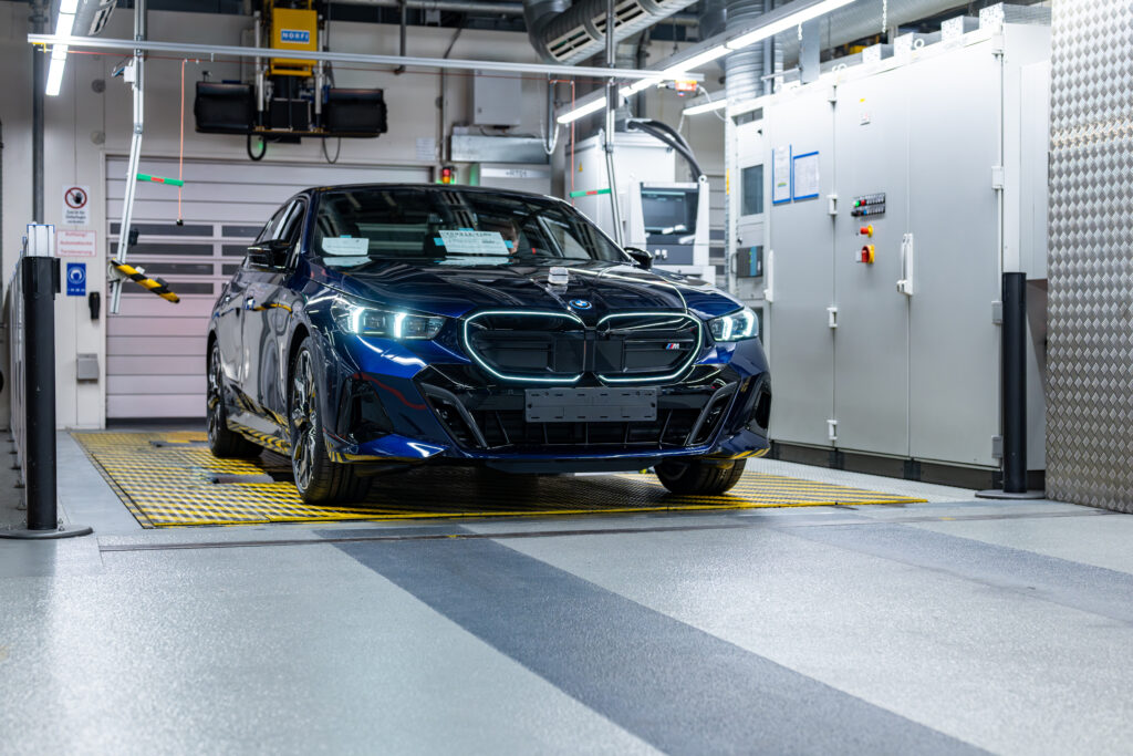 Nagyot lépett a BMW Amerikában – Lezárult az 1,7 milliárd dolláros beruházás, jön az elektromos X5