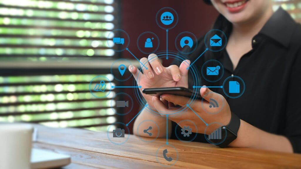 A mobilinternet viszi a hátán a távközlést – 339 milliárdot hozott három hónap alatt a piac